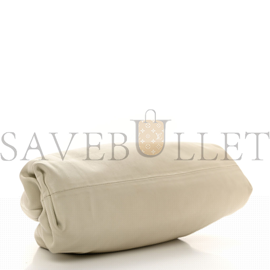 bo*te*ga Ve*ne*ta smooth butter calf the pouch oversized clutch plaster (37*22*8cm)