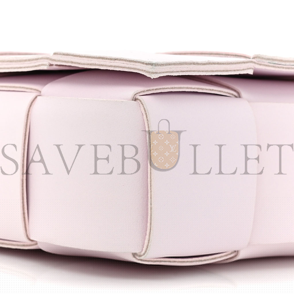 bo*te*ga Ve*ne*ta lambskin maxi intrecciato cassette crossbody bag bliss washed (23*15*5.5cm)