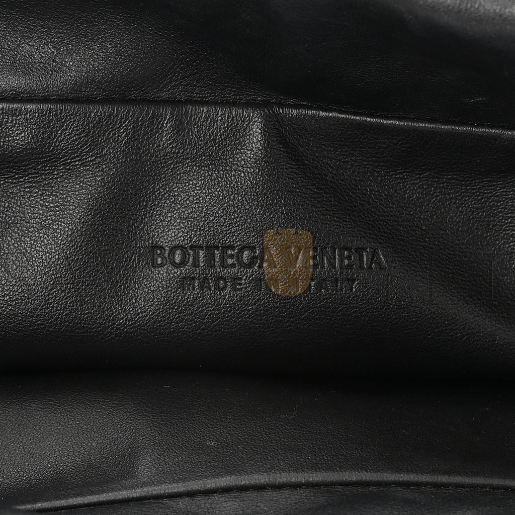 bo*te*ga Ve*ne*ta nappa the bulb black (38*24*10cm)