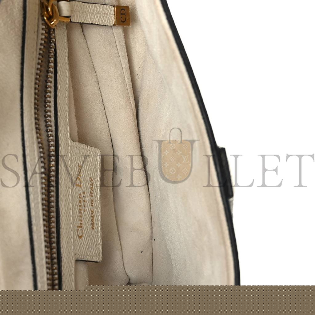 D*or grained calfskin saddle bag white (24*20*7cm)